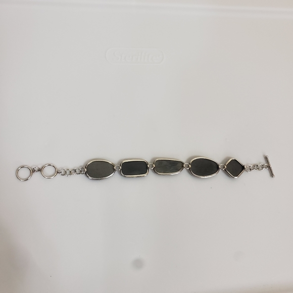 Abalone Shell Bracelet Toggle Closure Silver Color - Picture 5 of 9